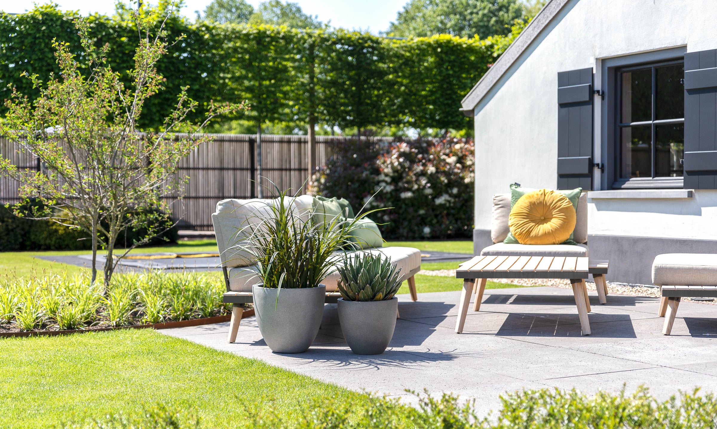 Pavilion Premium Pots