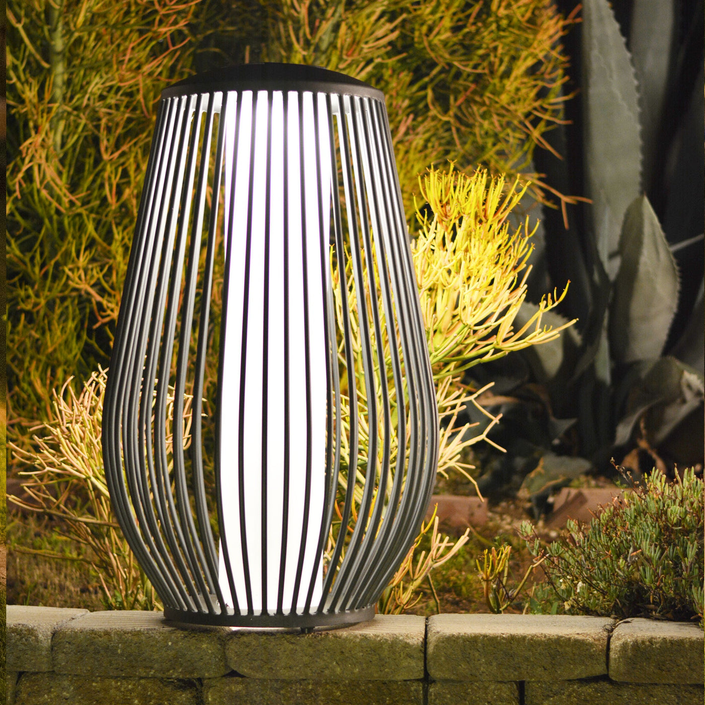 MANDALAY Solar & Rechargeable Big Lantern (Space Grey)