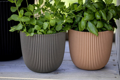 Planter Ball Groove Warm Taupe