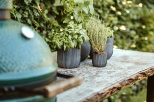 Planter Ball Groove Anthracite