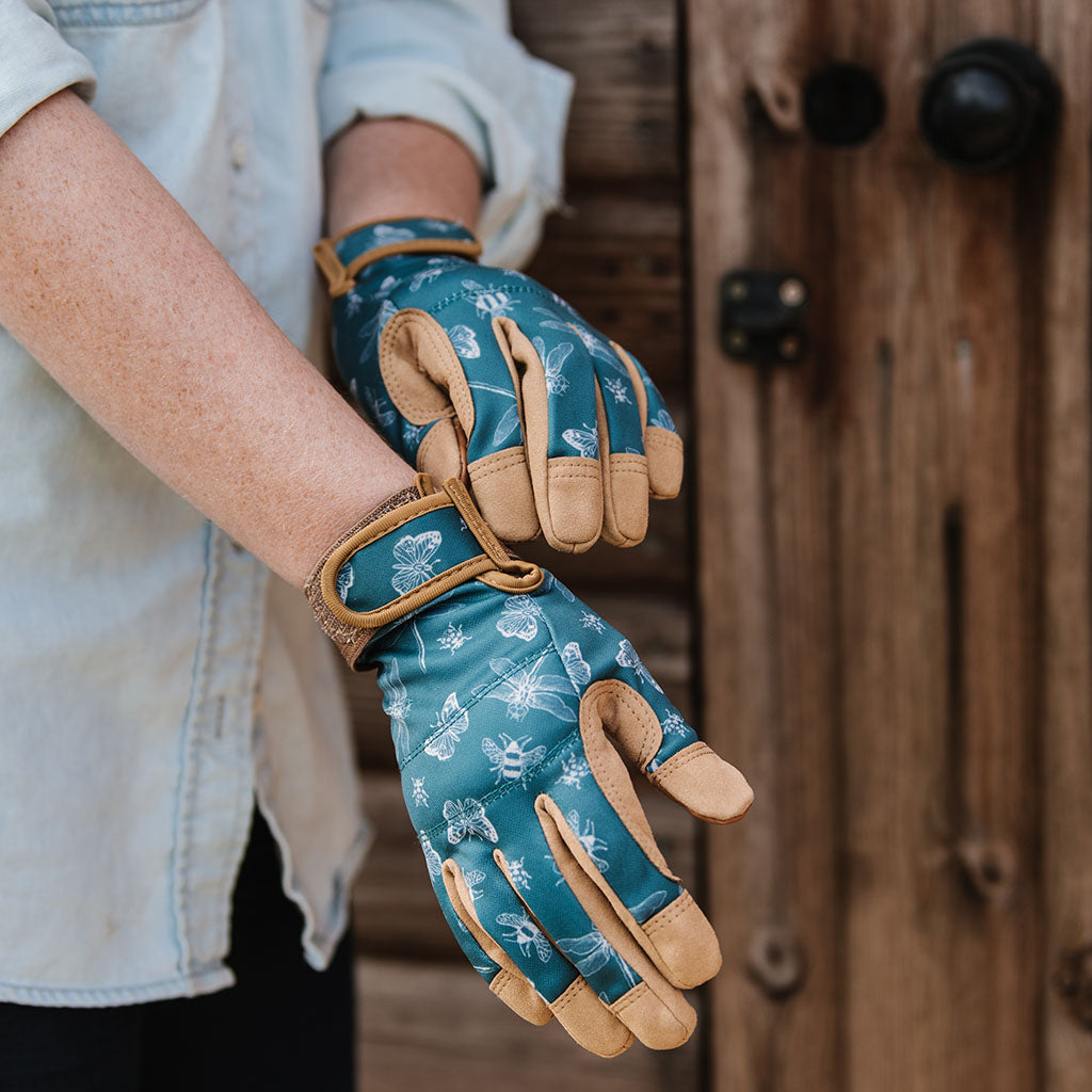 KS Comfort Gloves Flutter Bugs Teal Sml
