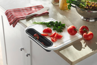 Weber Traveler Cut & Catch Cutting Board