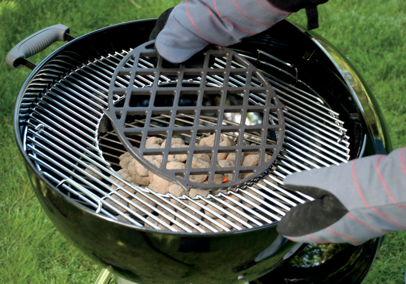 Sear Grate, Cast iron, fits Gourmet BBQ System
