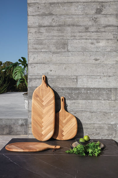 Medium Leaf Cutting Board