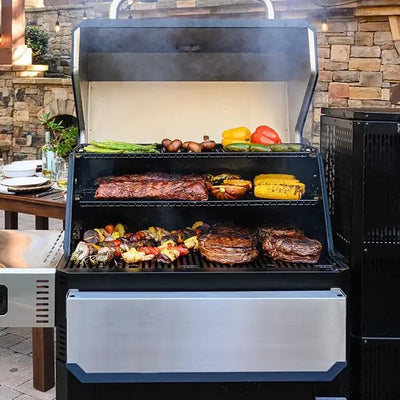 Gravity Series 1050 Grill & Smoker - International