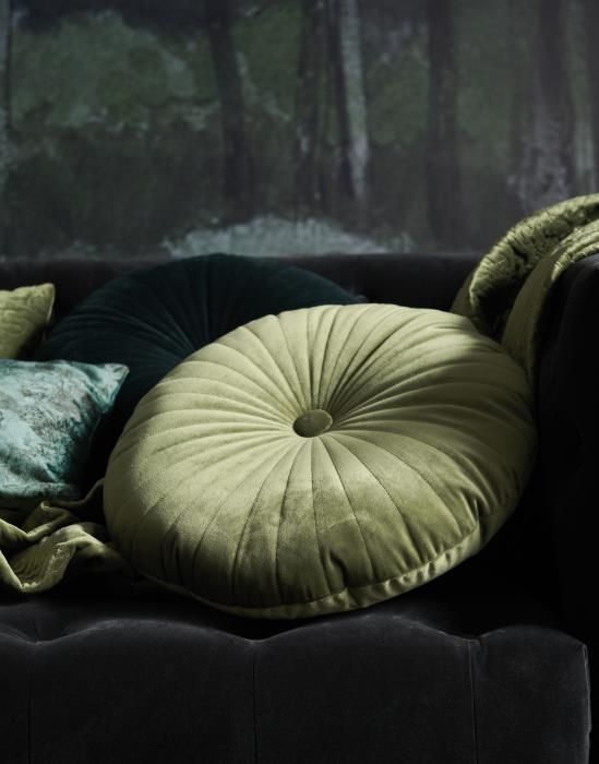 Naina Cushion Moss Green