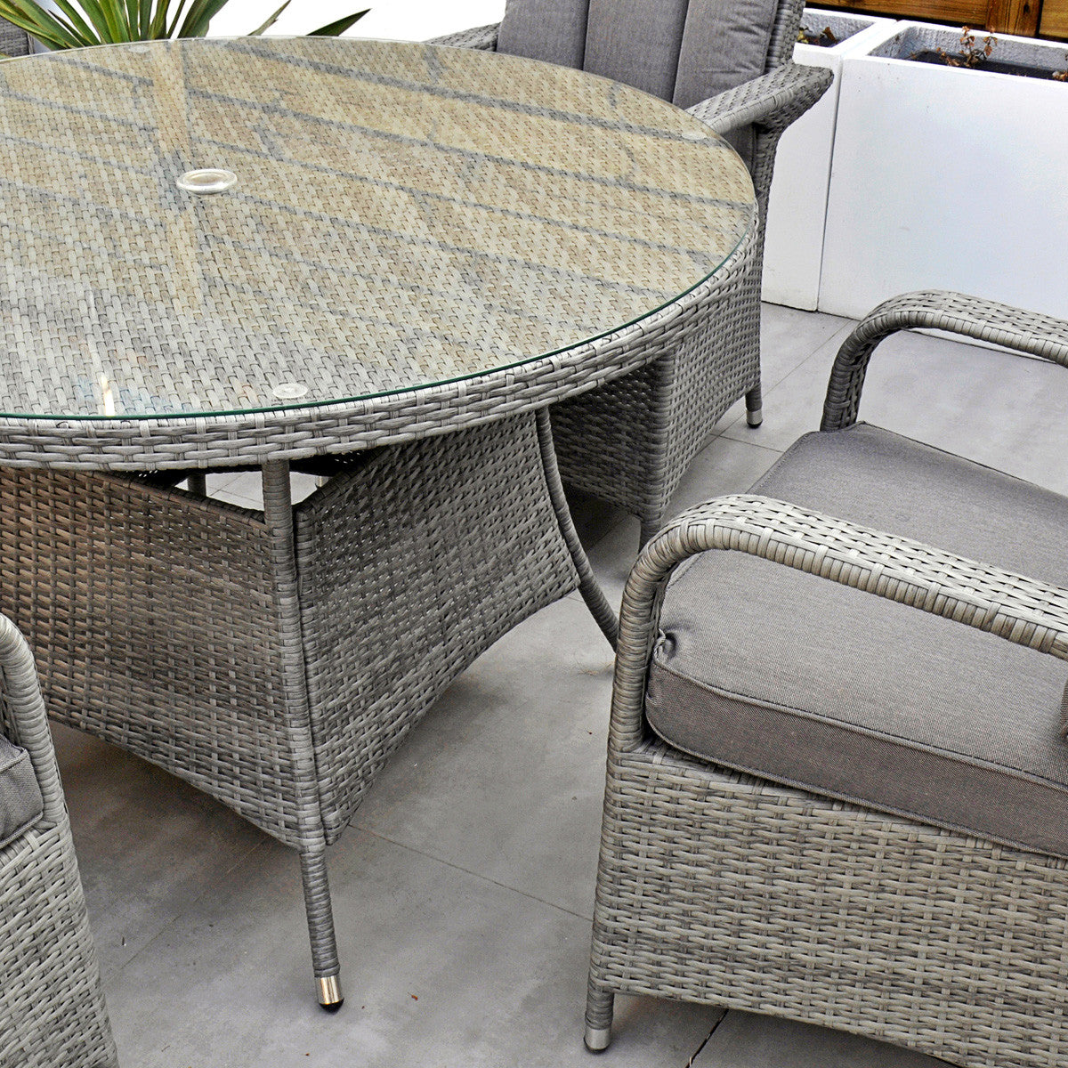 Havana - 4 Seat Set with 120cm Round Table (Light Grey)